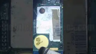 How to Remove Metal Shield from Mobile PCB #shorts #HowToRemoveMetalShield #soldering #solderingtips