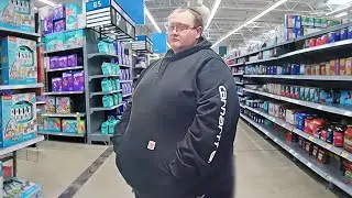 Walmart shoplifter thinks he’s slick—gets the surprise of his life