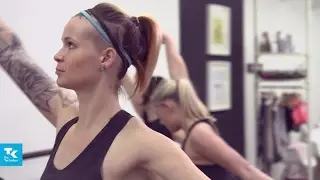 Die Techniker@Youpila: Das Workout an der Stange im Test (Teaser)