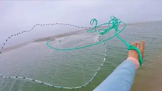 (S5 Ep59) Cast netting mullet for bait at the jetty | This is what real fishing looks like