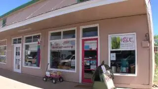 Kalele Bookstore & Divine Expressions - Molokai Hawaii