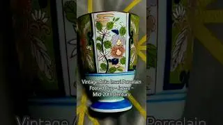 Arita porcelain footed cup beautifully hand-painted in classic Imari style #VintageJapan #Porcelain
