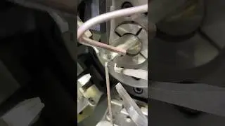 0.35mm tungsten wire forming machine.special wire bender.#tungstenwire #springmachine #wireforming