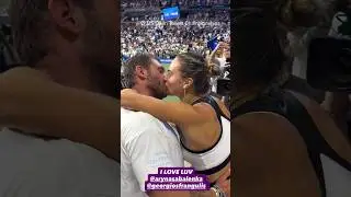 &iexcl;Amor ❤️! Aryna Sabalenka 🇧🇾 junto a Georgios celebran el US OPEN