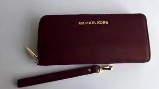 Кошелек MICHAEL KORS Jet Set Travel Leather Continental Wristlet