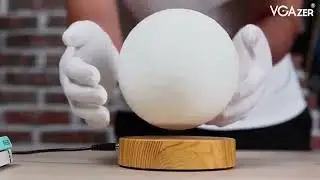 VGAzer Levitating Moon Lamp