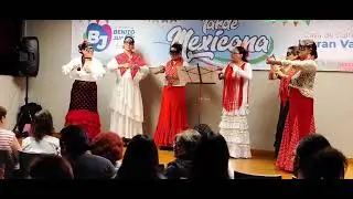 Hijo de la luna con casta&ntilde;uelas.