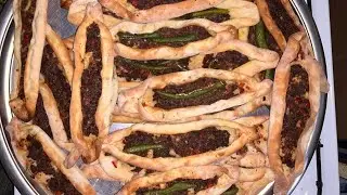 Pide, a traditional Turkish dish, is very easy to make and delicious😋