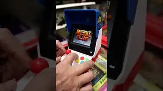 Поиграли в Neo Geo mini
