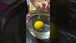 Balance a coin in a lemon challenge