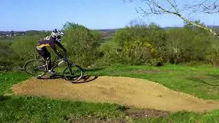 VTT en Bretagne sur la piste de Commana #vtt #descente #fpv #bretagne