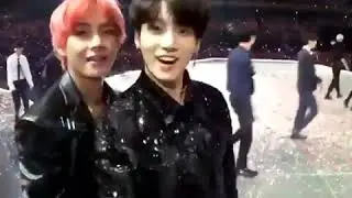 Taekook together in MAMA award 2018