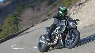 Ducati Diavel my 2015 - VIDEO TEST di OmniMoto.it