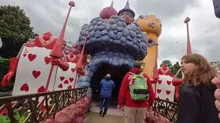 Alice in wonderland maze, Alice curious labyrinth at Disneyland paris