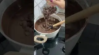 Recheio de brigadeiro gourmet #cozinha #receita #receitas #receitasimples #bolos #confeitaria #food