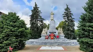 Краснодарский край. Город Тихорецк. Обзор типичного южного двора и типичного южного города.