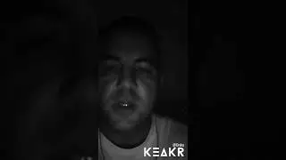 Za chrbtom  - Keakr