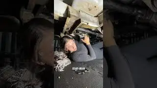 leave real mechanics to a real mechanic  #4x4 #automobile #garagemechanic #suzuki