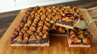 So einfach hat meine Gro&szlig;mutter Pflaumenkuchen mit Mohn gemacht. Elegant und lecker