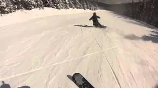 Snowboard carving on a Jones Hovercraft 152