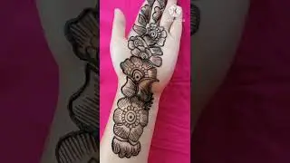 Very beautiful mehndi design for back hand #beautifumehndi#sormi mehndi
