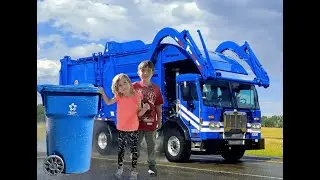 Garbage Truck for KIDS | Discover Play and Learn with us.