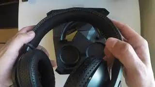Plantronics Rig 600 Gaming Headset Unboxing (1080p 60fps)