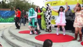 Dancing at the end!!! Part 1 jpop summit 2011