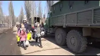 Чеченские солдаты спасают мирных жителей Мариуполя под обстрелом украинских войск
