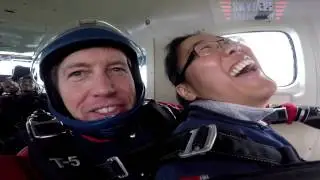 Yan Ren's Tandem skydive!