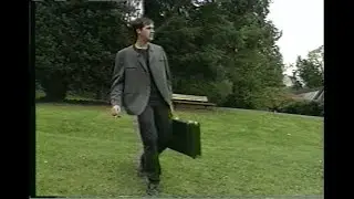 April 1994 Seattle KOMO news broadcast w/ RARE Krist Novoselic footage and Nirvana 1/8/94 clips