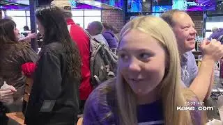 Fans pack Wichita bars to watch K-State move on to Elite 8