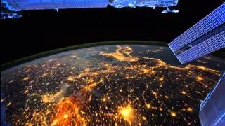 All Alone in the Night  Time-lapse footage of the Earth as seen from the ISS1080p_H.264-AAC)