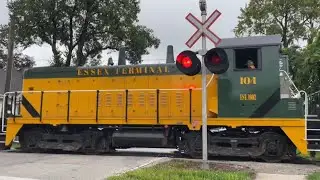 ETR 107 rolls through Bridgeview with ETR 104 & 105 behind them! ETR action in Windsor ON.