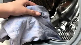 How to Lighten Clothing with Bleach