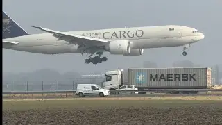 BOEING 777-FFG SAUDIA CARGO (JEDDAH TO AMSTERDAM) LADING SCHIPHOL AIRPORT HZAK71 / SV933