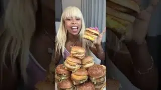 Pinky doll eating a 20 chicken big Mac so fast 😍 #mukbang #paparapapa