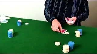 How to Deal Pre-Flop in Crazy Pineapple Poker