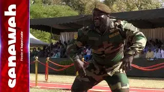 Eumeu Sène enflamme le camp du 1er Bataillon de Commandos avec une prestation remarquable