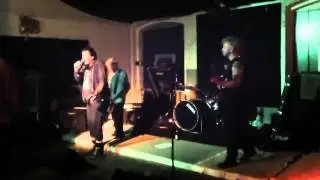 Die Wut (Deutschpunk Gelsenkirchen) Armutsstaat Live @ Hof 2015