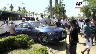 Protesters in the Mexican resort city of Acapulco vandalised police buildings, burned tyres and disr