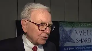 Warren Buffett sells stocks & builds cash pile