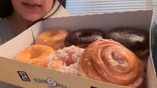 ASMR Comiendo DONUTS 🍩 👄( Eating Sounds) Mukbang