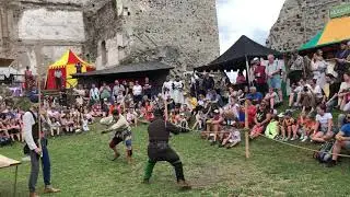Ritterfest auf der Burgruine in Kirchschlag in der Buckligen Welt