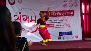 Paschimeli Dekhe maile purbeli ni dekhe #awesome dance #traditionalcultural dance & dress #Lexfiesta