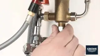 GROHE Essence установка FootControl