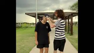 Dody - Amigos Que Se Beijam (Clipe Oficial)