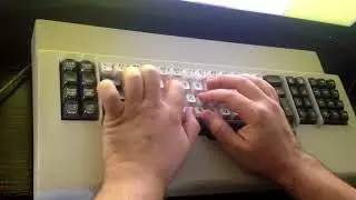 1979 rare plastic IBM 3278 Beamspring keyboard typing test: no solenoid