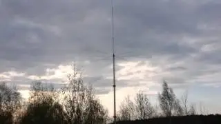 Антенна CB 5/8 27 мГц на телескопе от Р-140. Высота 12,5 метра.