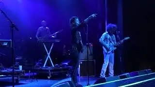 Pond performing 